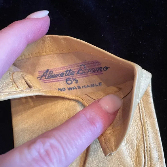 Bacmo yellow leather vintage day gloves size 6.5" - Picture 2 of 5